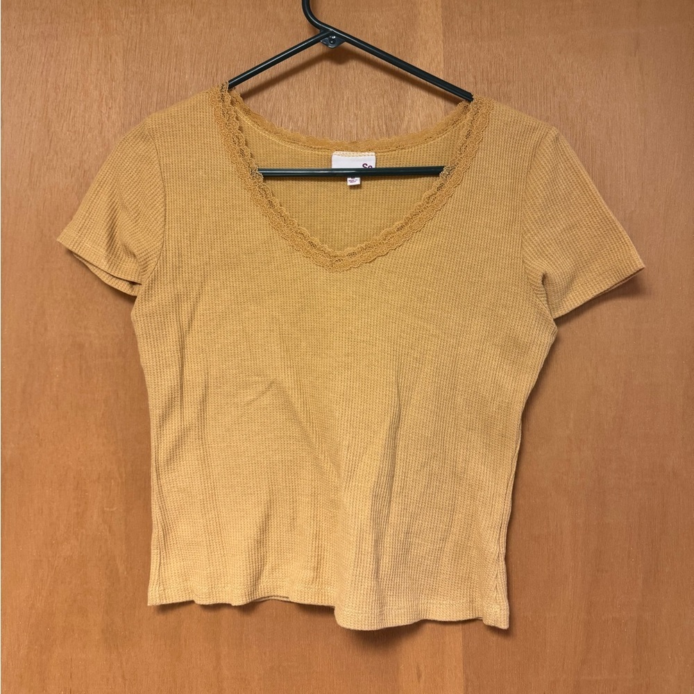 SO yellow cropped top size M